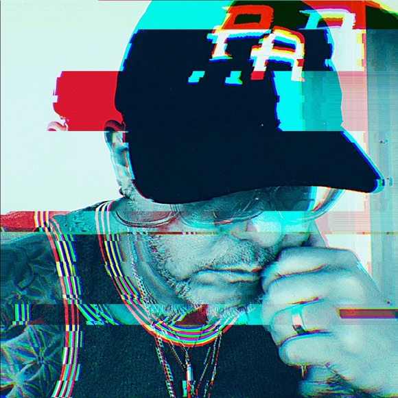 Meet your Posher, Edwin - Picture 9 of 12